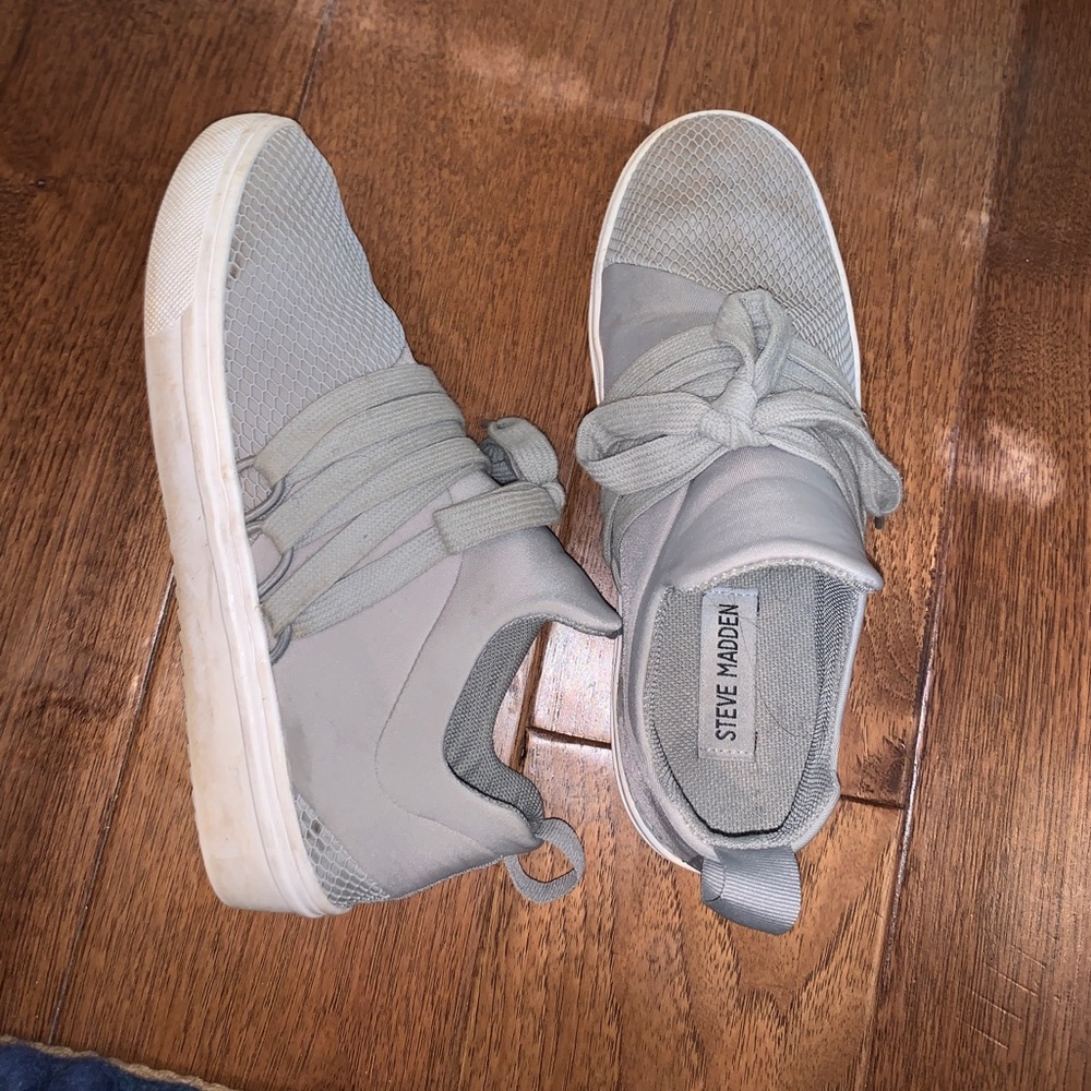 Steve Madden Sneakers